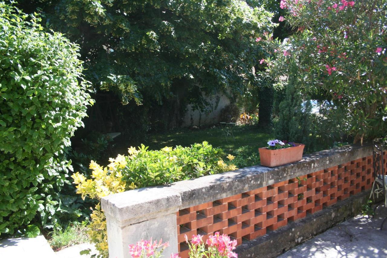 Le Mas Des Dames Appartement Avignon Eksteriør billede